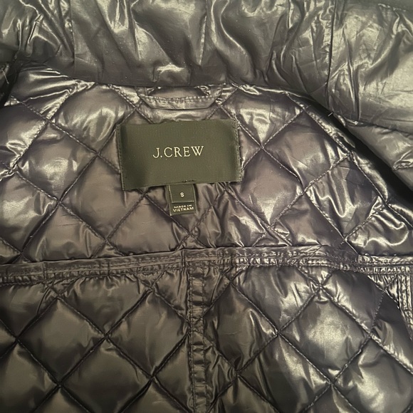 Chanel Black Quilted Jacket with Gold Buttons - Picture 4 of 5